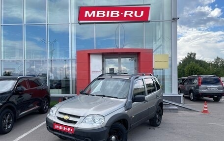 Chevrolet Niva I рестайлинг, 2015 год, 744 000 рублей, 1 фотография