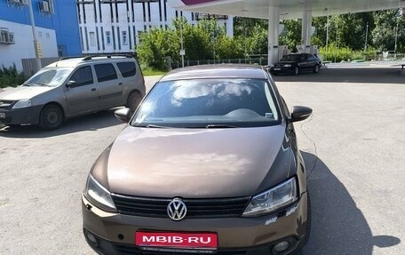 Volkswagen Jetta VI, 2011 год, 740 000 рублей, 1 фотография