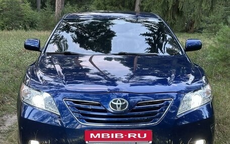 Toyota Camry, 2006 год, 1 075 000 рублей, 2 фотография