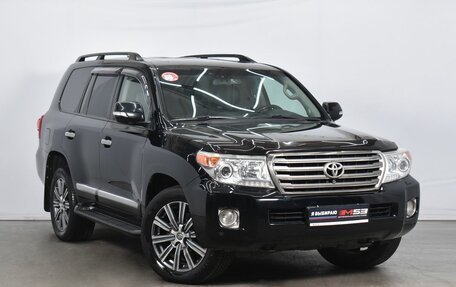 Toyota Land Cruiser 200, 2013 год, 4 749 995 рублей, 3 фотография