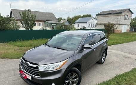 Toyota Highlander III, 2015 год, 2 990 000 рублей, 6 фотография