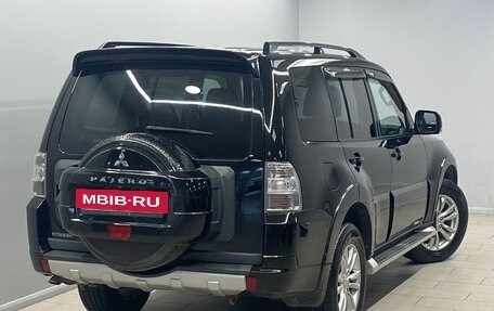 Mitsubishi Pajero IV, 2011 год, 1 965 000 рублей, 2 фотография