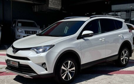 Toyota RAV4, 2018 год, 2 900 000 рублей, 6 фотография