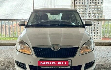 Skoda Fabia II, 2010 год, 578 000 рублей, 2 фотография