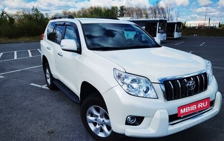 Toyota Land Cruiser Prado 150 рестайлинг 2, 2010 год, 3 500 000 рублей, 2 фотография