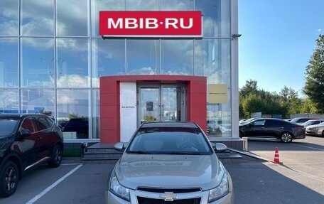 Chevrolet Cruze II, 2011 год, 817 000 рублей, 2 фотография