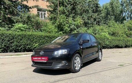 Volkswagen Polo VI (EU Market), 2012 год, 975 000 рублей, 2 фотография