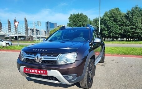 Renault Duster I рестайлинг, 2017 год, 1 675 000 рублей, 2 фотография