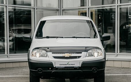 Chevrolet Niva I рестайлинг, 2019 год, 922 600 рублей, 3 фотография