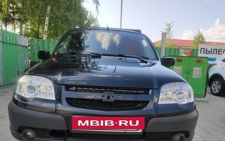 Chevrolet Niva I рестайлинг, 2011 год, 600 000 рублей, 2 фотография