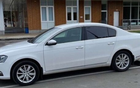 Volkswagen Passat B7, 2012 год, 850 000 рублей, 2 фотография