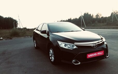 Toyota Camry, 2016 год, 2 190 000 рублей, 2 фотография