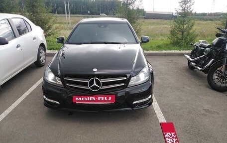 Mercedes-Benz C-Класс, 2013 год, 1 450 000 рублей, 2 фотография