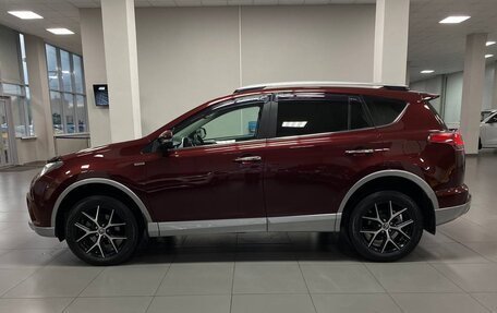 Toyota RAV4, 2017 год, 2 865 000 рублей, 2 фотография