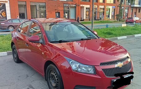 Chevrolet Cruze II, 2011 год, 800 000 рублей, 2 фотография