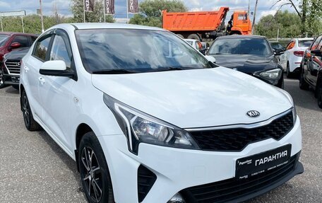 KIA Rio IV, 2020 год, 1 499 000 рублей, 2 фотография