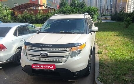 Ford Explorer VI, 2011 год, 1 550 000 рублей, 2 фотография