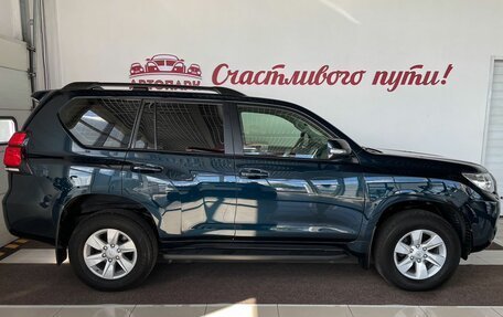 Toyota Land Cruiser Prado 150 рестайлинг 2, 2017 год, 4 990 000 рублей, 3 фотография