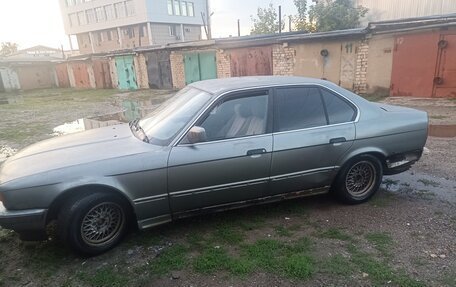 BMW 5 серия, 1992 год, 200 000 рублей, 2 фотография