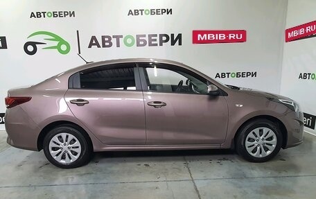 KIA Rio IV, 2020 год, 1 695 000 рублей, 6 фотография