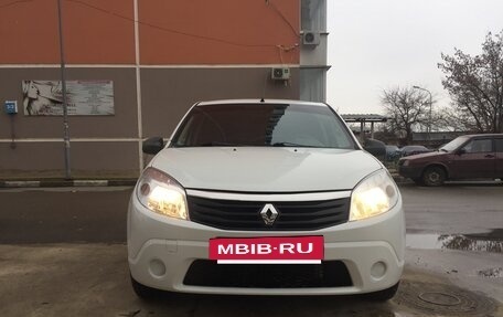 Renault Sandero I, 2013 год, 660 000 рублей, 2 фотография