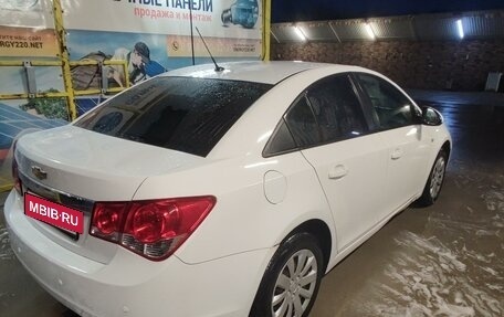 Chevrolet Cruze II, 2011 год, 650 000 рублей, 4 фотография