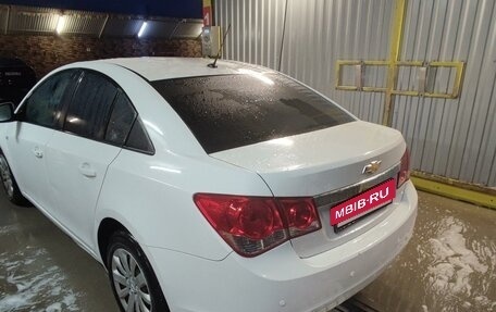 Chevrolet Cruze II, 2011 год, 650 000 рублей, 6 фотография