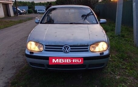 Volkswagen Golf IV, 2001 год, 270 000 рублей, 2 фотография