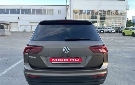 Volkswagen Tiguan II, 2019 год, 2 590 000 рублей, 6 фотография