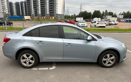 Chevrolet Cruze II, 2010 год, 650 000 рублей, 2 фотография