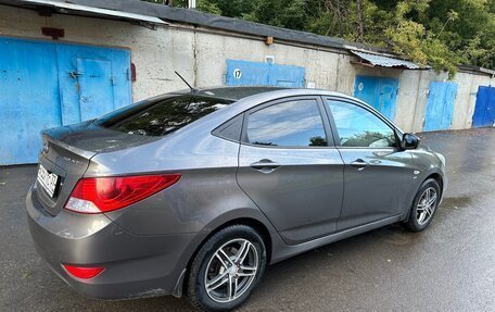 Hyundai Solaris II рестайлинг, 2011 год, 860 000 рублей, 4 фотография