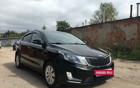 KIA Rio III рестайлинг, 2011 год, 1 000 000 рублей, 2 фотография