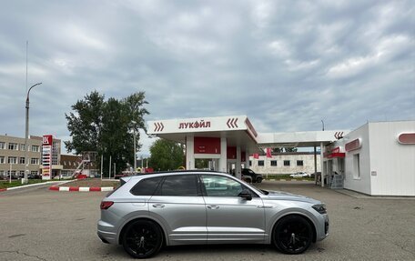 Volkswagen Touareg III, 2019 год, 6 500 000 рублей, 3 фотография