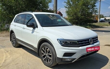 Volkswagen Tiguan II, 2020 год, 3 650 000 рублей, 2 фотография