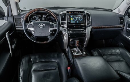 Toyota Land Cruiser 200, 2014 год, 5 040 000 рублей, 6 фотография