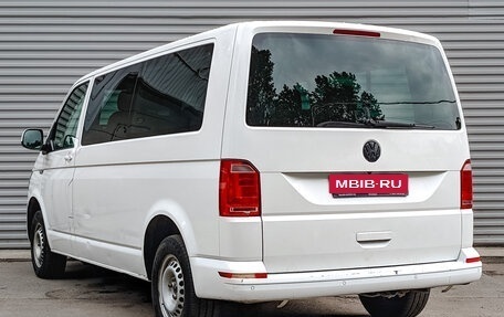 Volkswagen Caravelle T6 рестайлинг, 2019 год, 2 500 000 рублей, 7 фотография