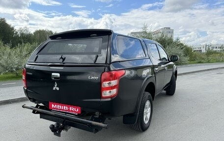 Mitsubishi L200 IV рестайлинг, 2015 год, 1 450 000 рублей, 4 фотография