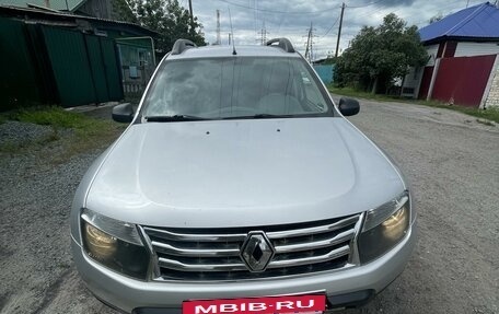 Renault Duster I рестайлинг, 2012 год, 840 000 рублей, 2 фотография