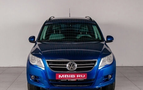 Volkswagen Tiguan I, 2010 год, 949 700 рублей, 3 фотография