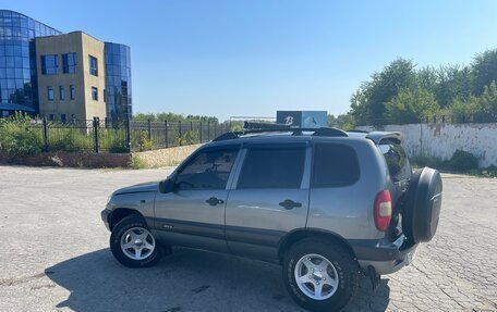 Chevrolet Niva I рестайлинг, 2004 год, 407 000 рублей, 2 фотография