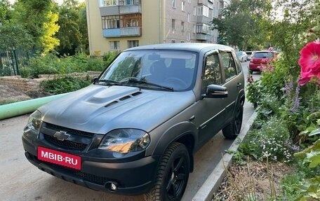 Chevrolet Niva I рестайлинг, 2007 год, 550 000 рублей, 4 фотография