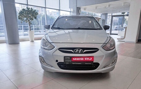 Hyundai Solaris II рестайлинг, 2011 год, 579 000 рублей, 2 фотография