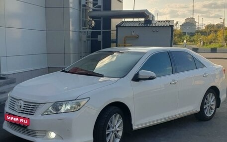 Toyota Camry, 2013 год, 1 820 000 рублей, 3 фотография