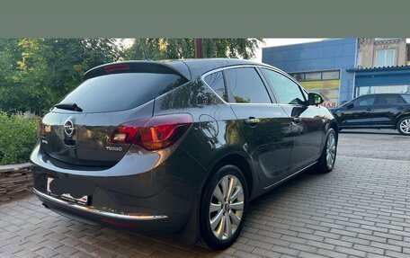 Opel Astra J, 2014 год, 1 200 000 рублей, 2 фотография