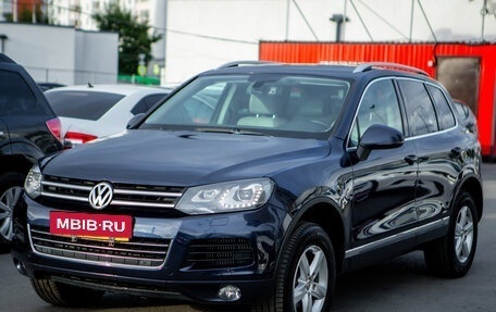 Volkswagen Touareg III, 2011 год, 2 200 000 рублей, 2 фотография