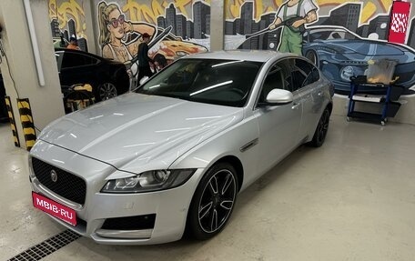 Jaguar XF II, 2017 год, 3 000 000 рублей, 1 фотография