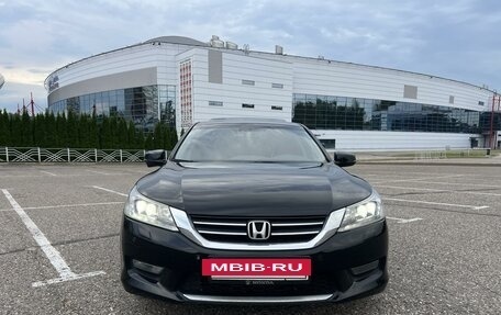 Honda Accord IX рестайлинг, 2013 год, 1 800 000 рублей, 4 фотография