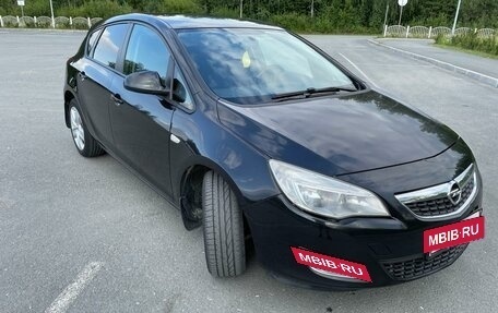 Opel Astra J, 2012 год, 950 000 рублей, 4 фотография