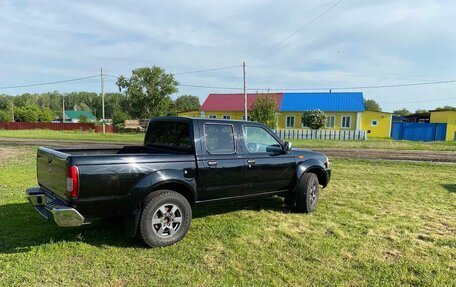 Nissan NP300, 2014 год, 1 500 000 рублей, 4 фотография