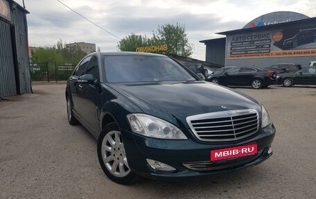 Mercedes-Benz S-Класс, 2006 год, 1 500 000 рублей, 2 фотография